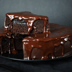 CHOCOLATE CAKE